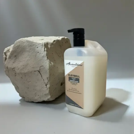 Claybell shampoo with coconut oil